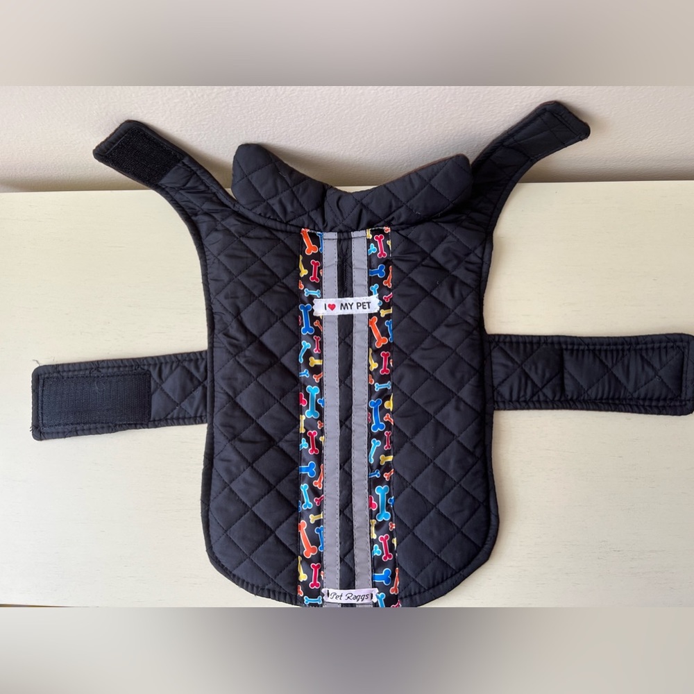 Designer Quilted Jacket - Picture 3 of 7